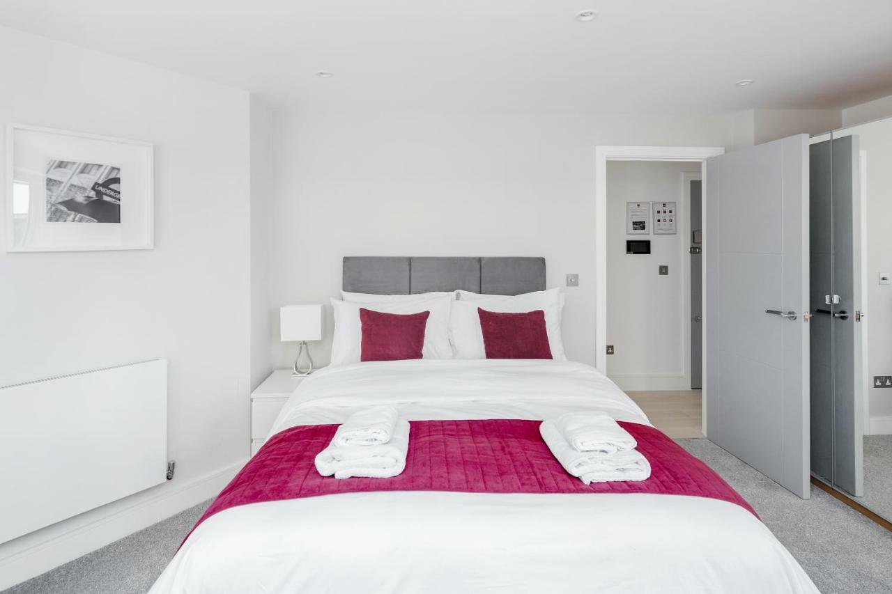 Roomspace Serviced Apartments- Walpole Court Ealing Exterior photo